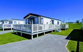 Tattershall Lakes - Merlin Point